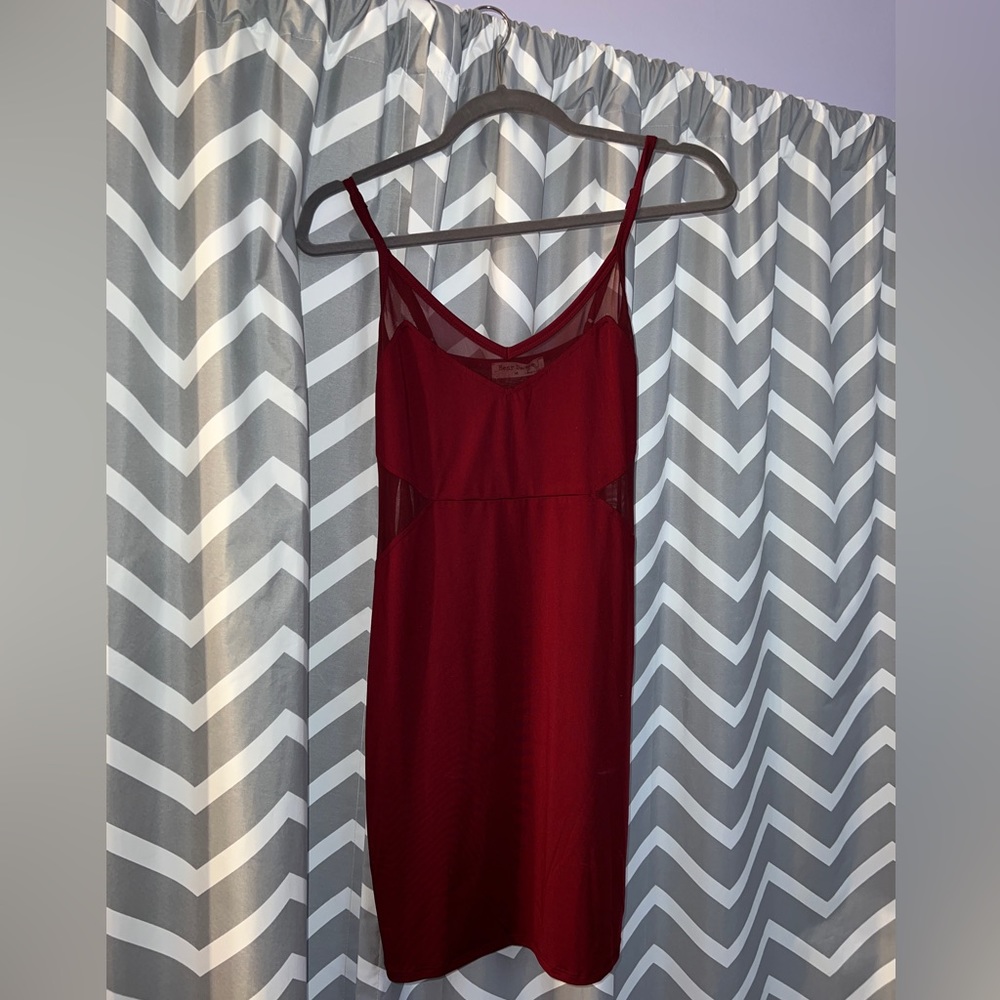 Red bodycon dress